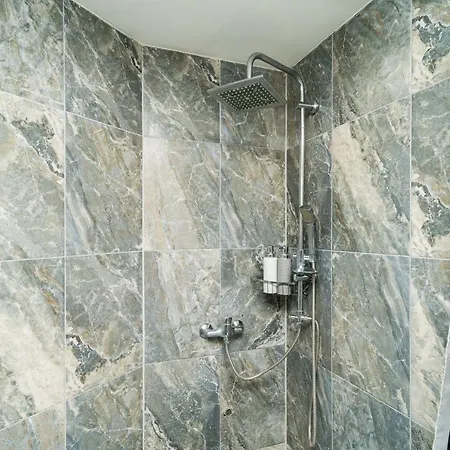 Apartment Best Location In